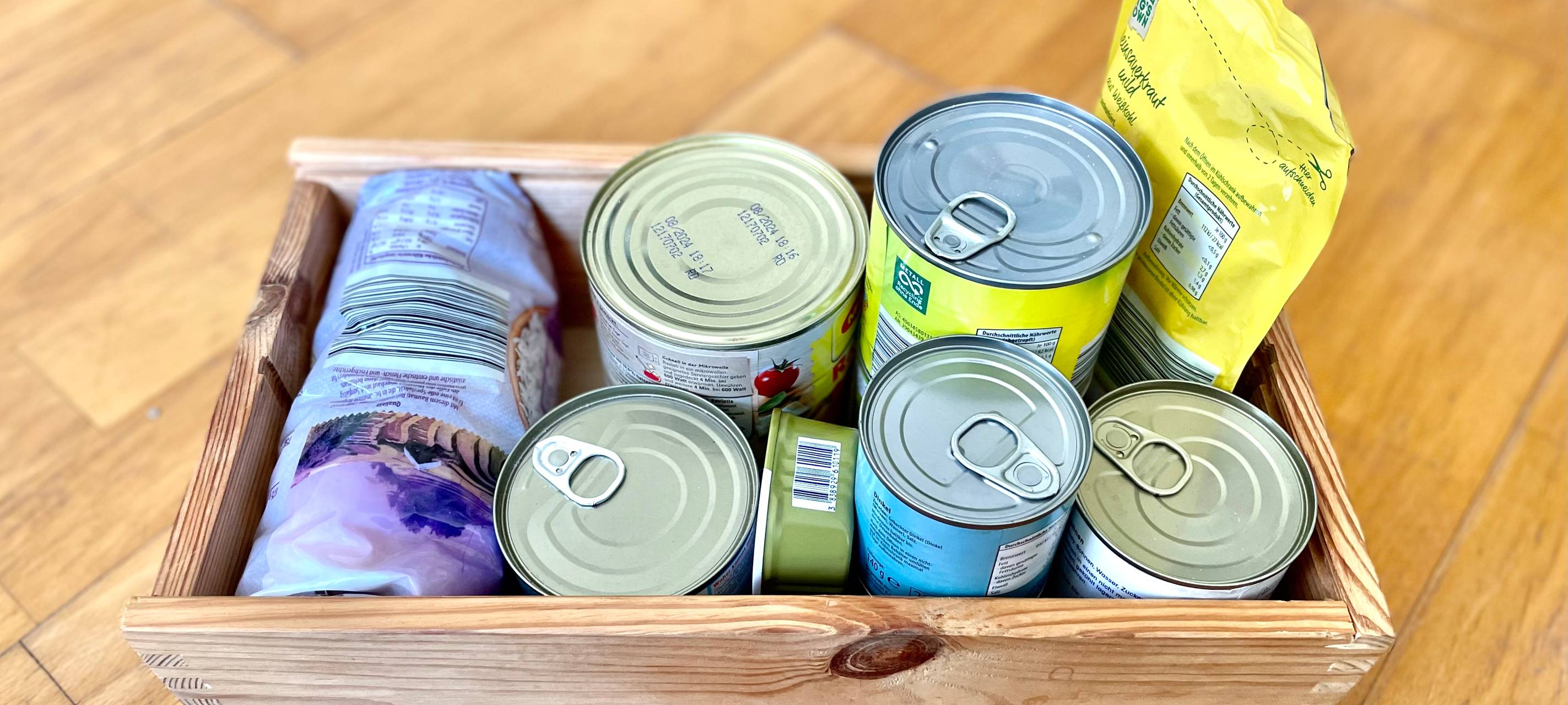 Stadt Jülich übergibt Spenden für die Ukraine