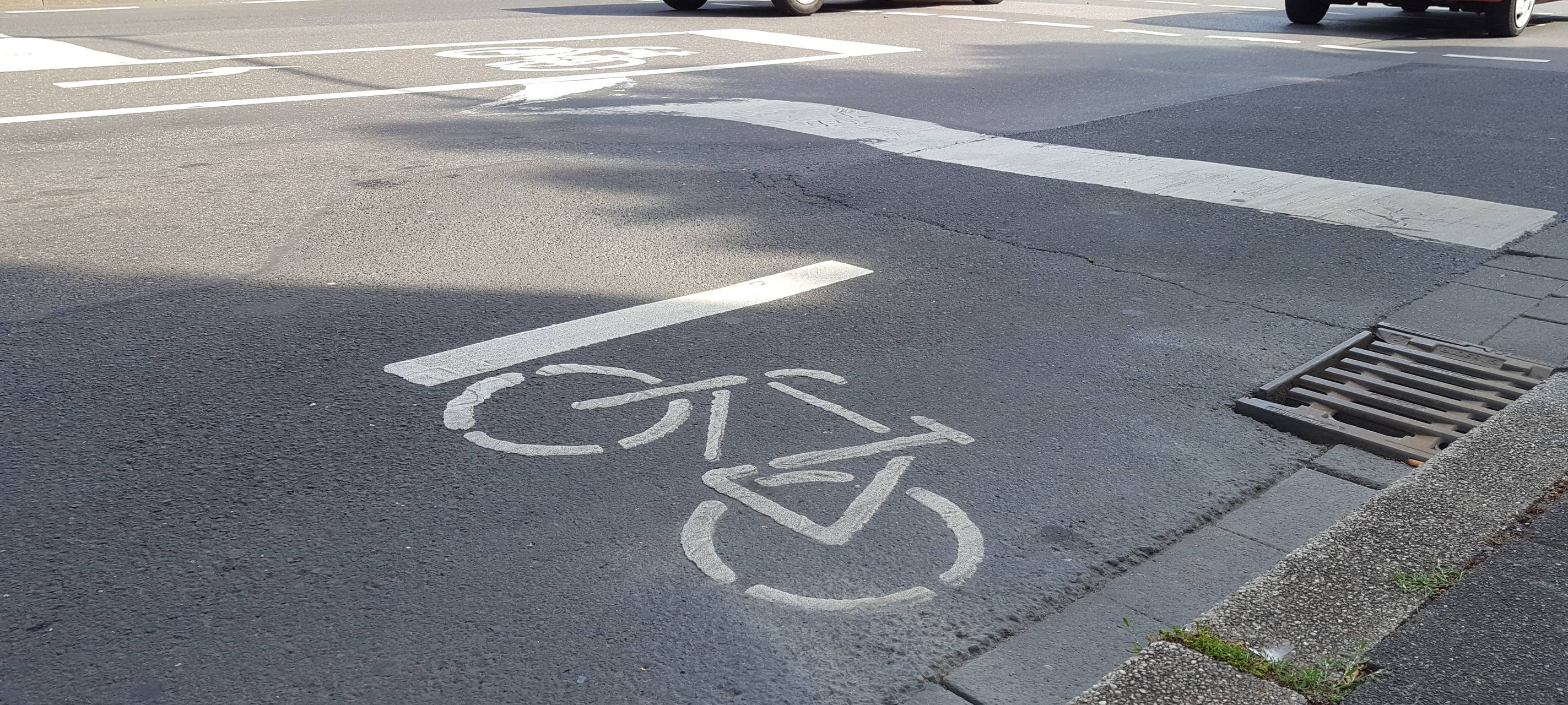 Neunjähriger auf Fahrrad verletzt